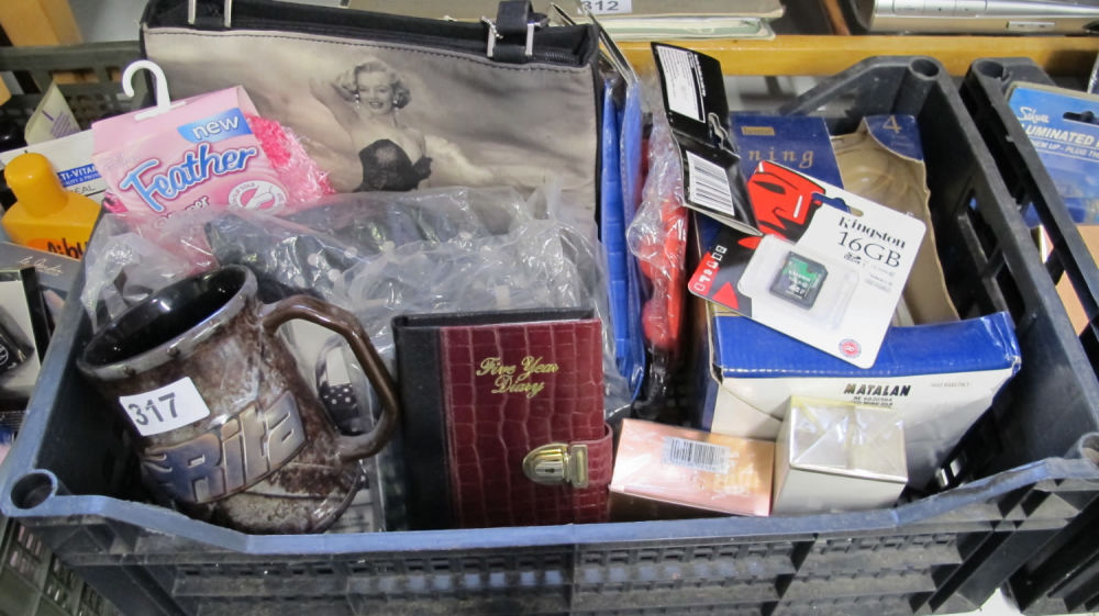 Lot 317: Box of misc