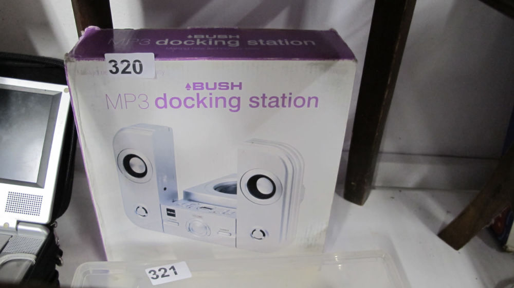 Lot 320: a nice Bush! MP3 docking station