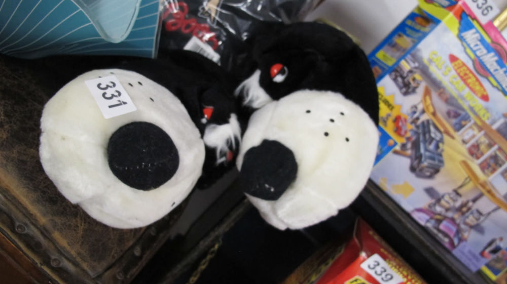 Lot 331: new Doggy slippers