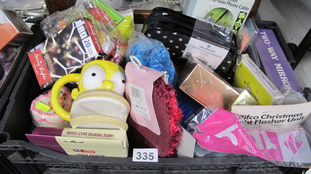 Lot 335: Box of misc