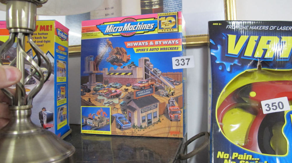 Lot 337: Micro Machines Spike's Auto Wreckers