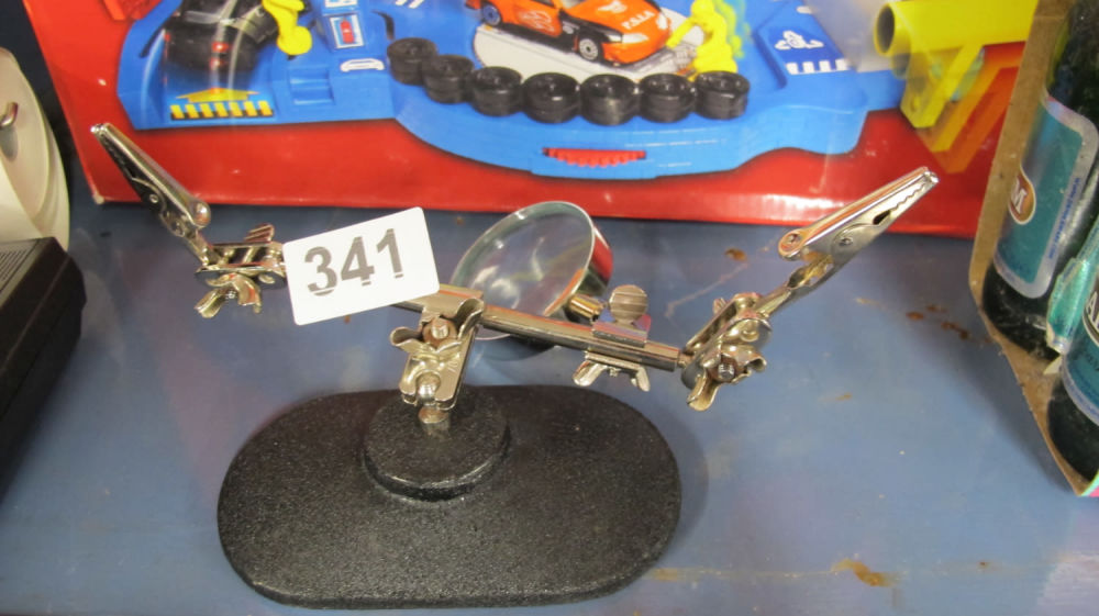 Lot 341: Hobbyists 3rd hand