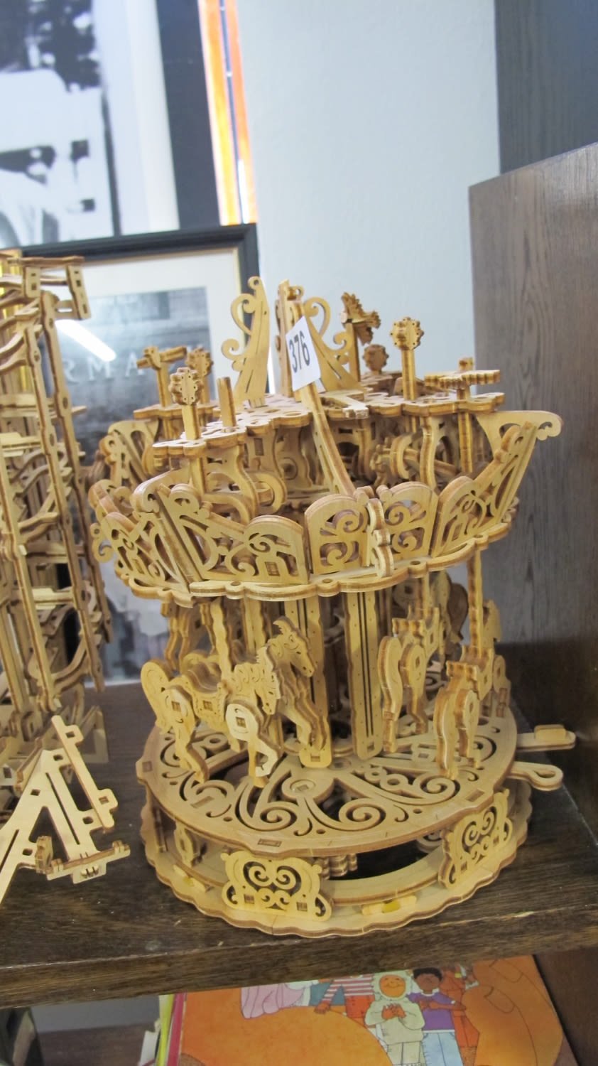 Lot 376: UGEARS carousel AF: needs a repair but parts...