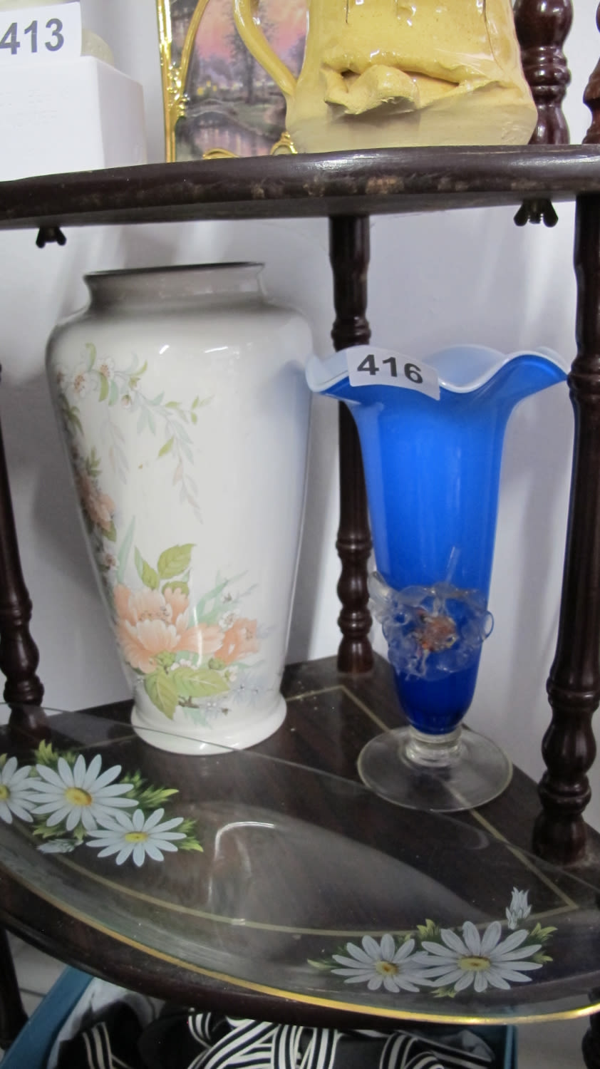 Lot 416: Collection of glass items to include Chance