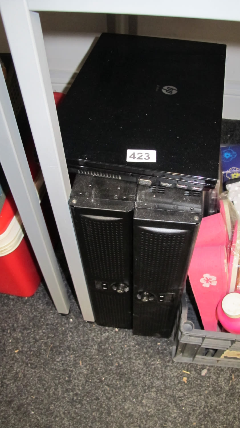 Lot 423: Computer server equipment