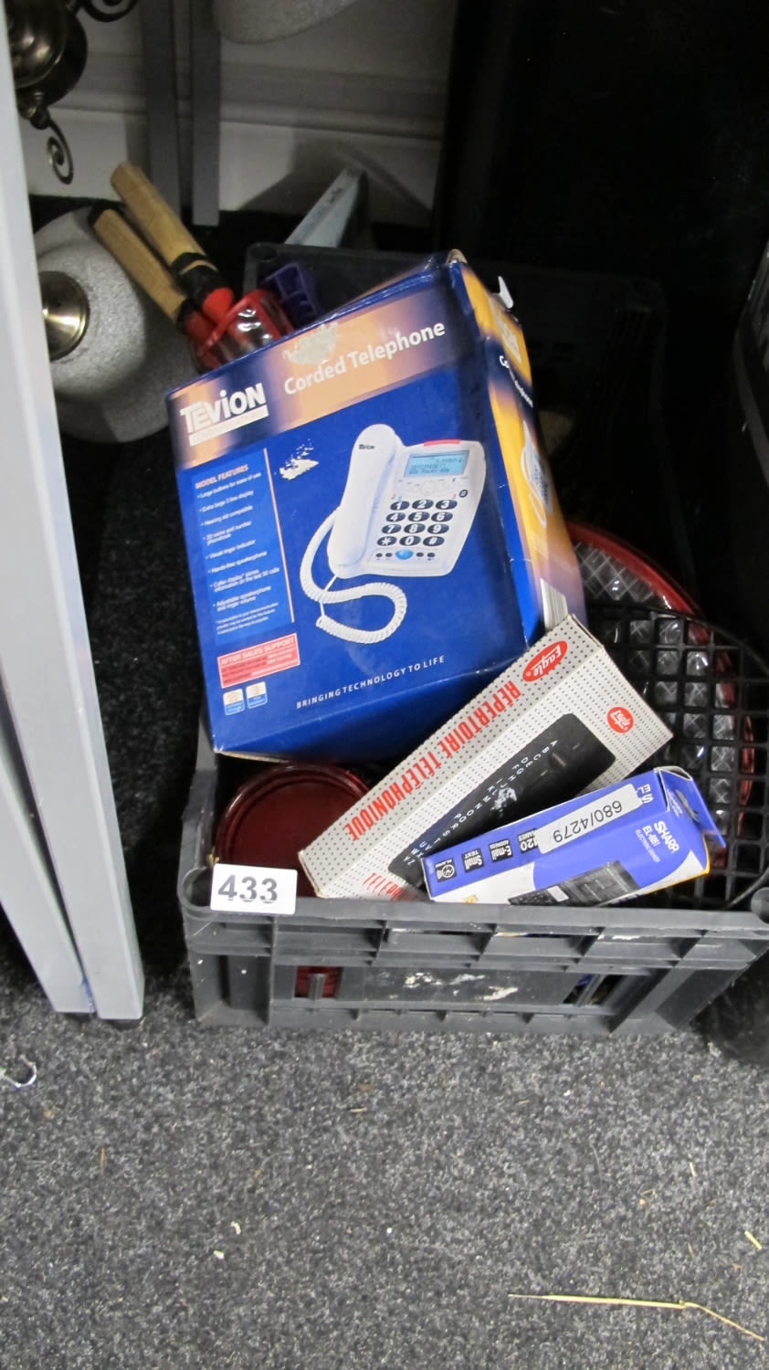 Lot 433: Box of misc