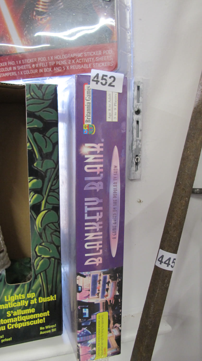 Lot 452: Blankety Blank game