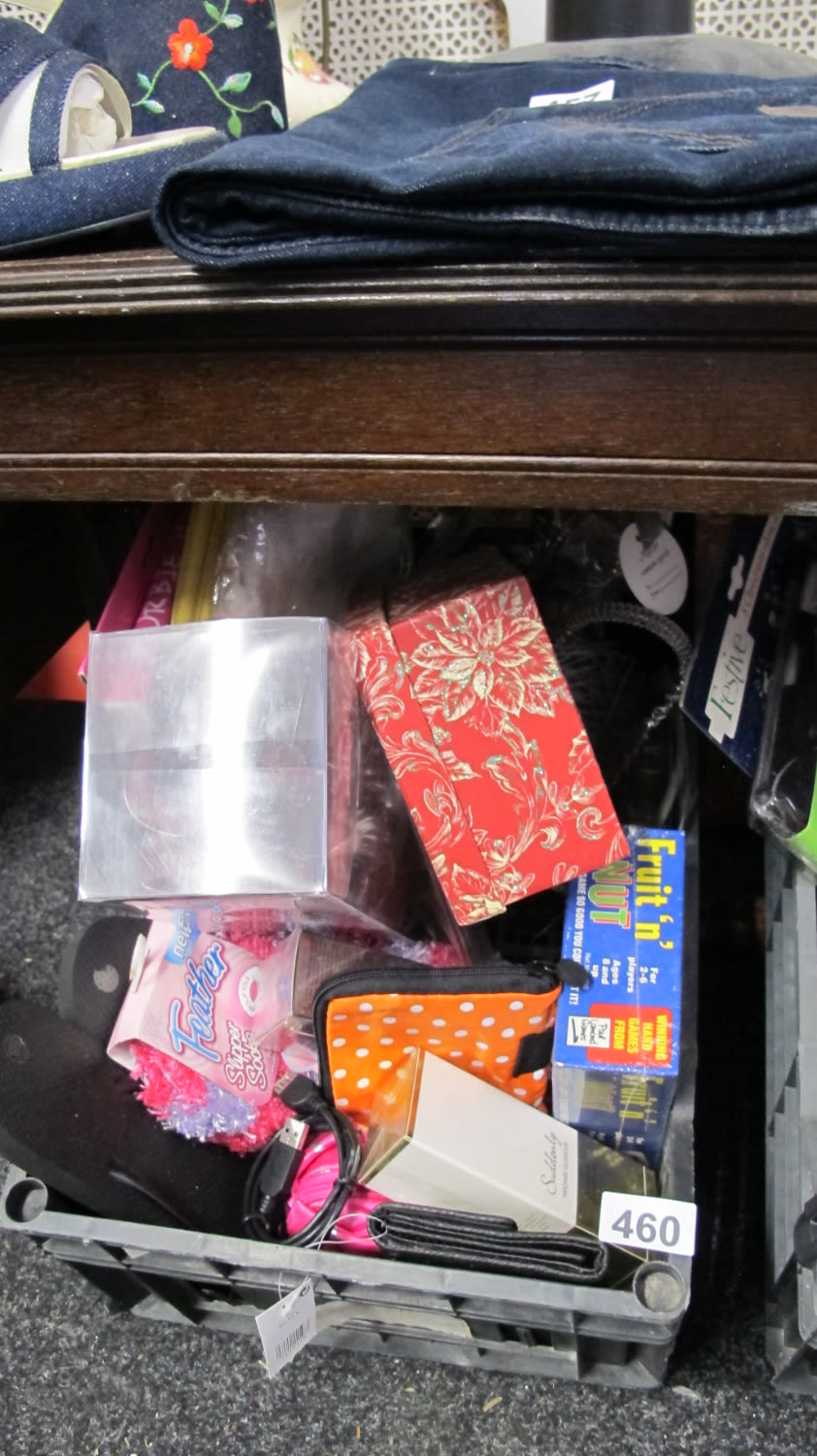 Lot 460: Box of misc