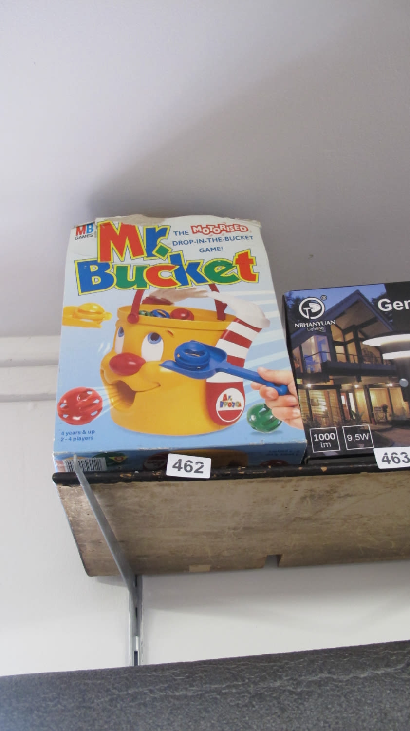 Lot 462: Mr Bucket game