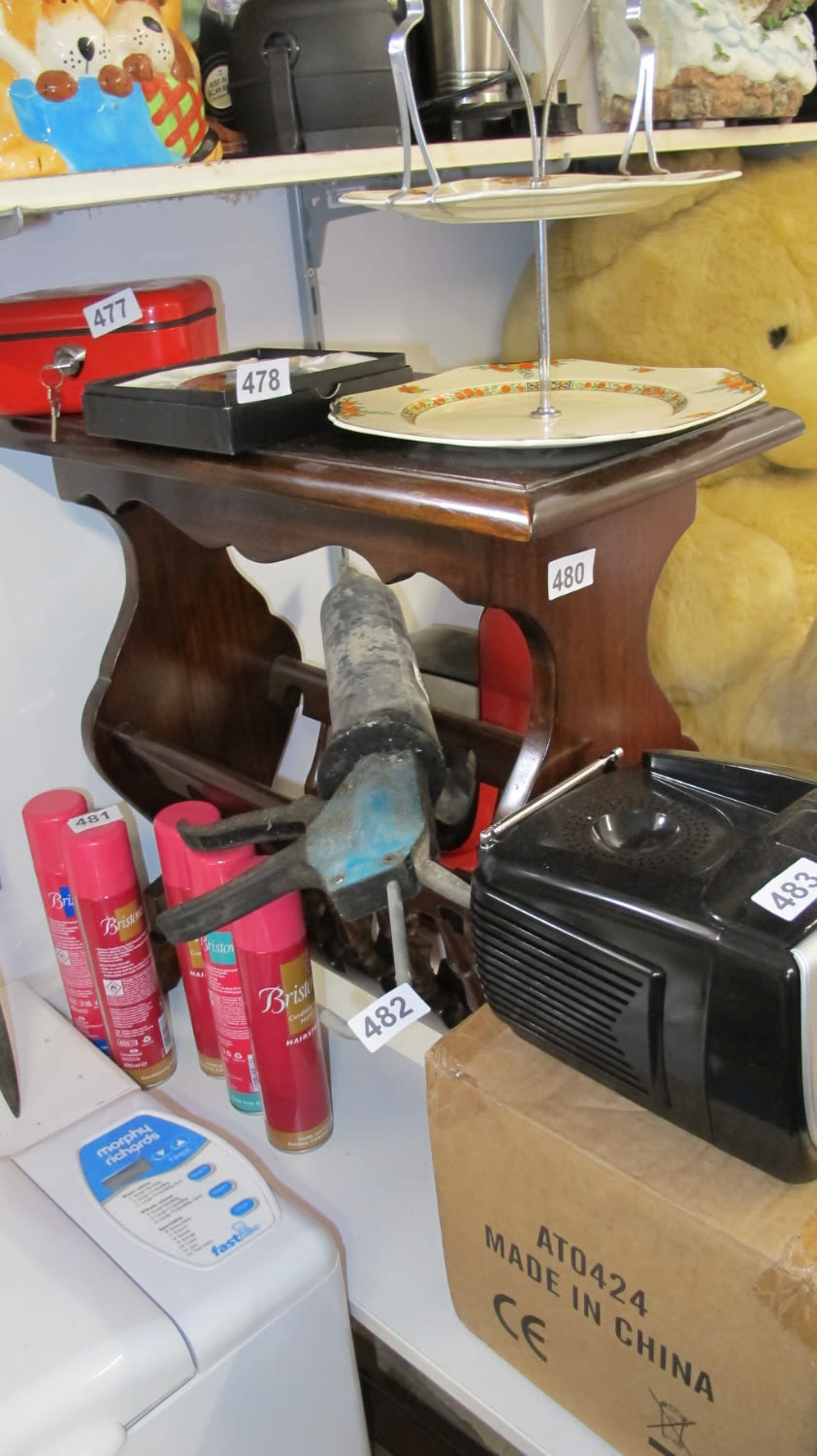 Lot 480: Side table with magazine rack