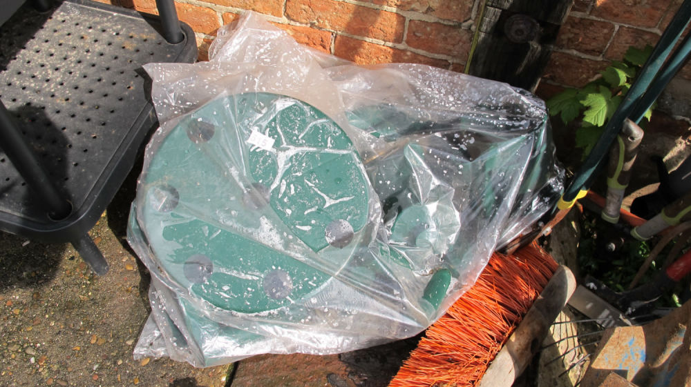 Lot 515: ***