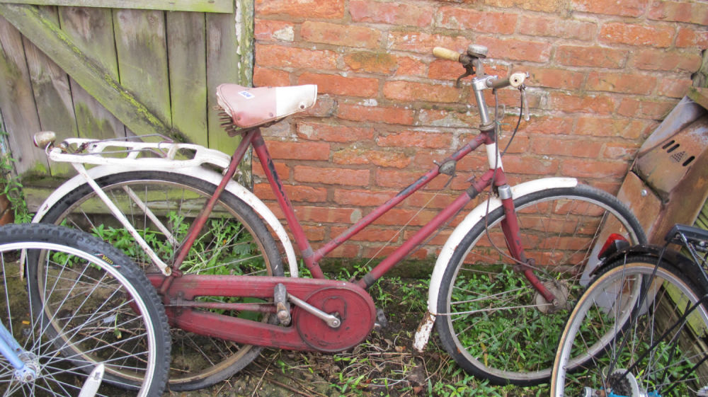 Lot 526: vintage ladies bicycle