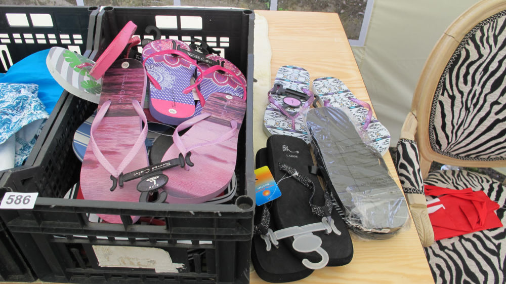 Lot 586: Brand new flip flops