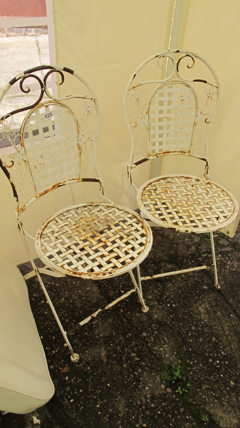 Lot 625: 2 metal patio chairs
