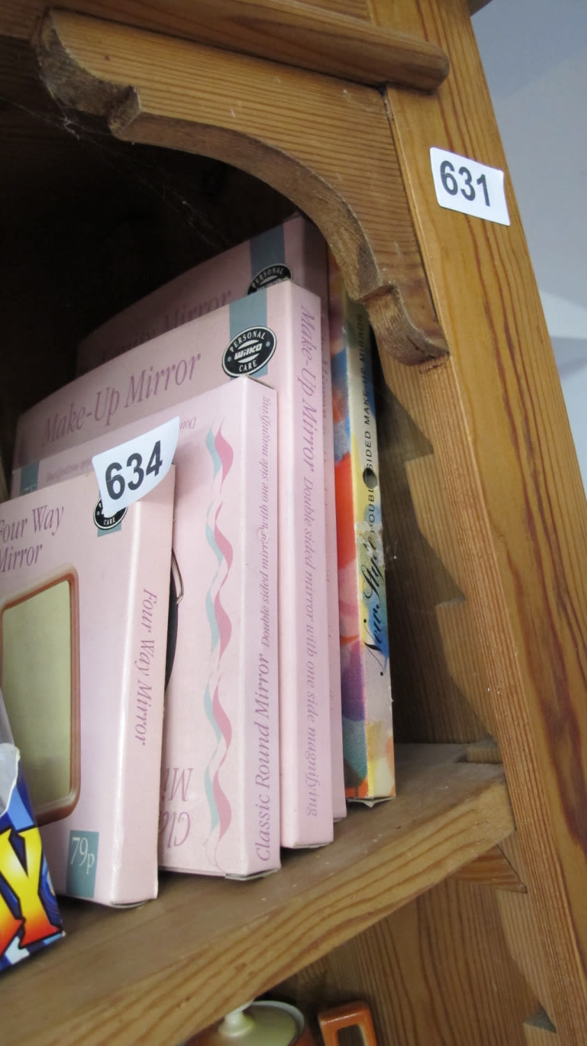 Lot 634: Make-up mirrors