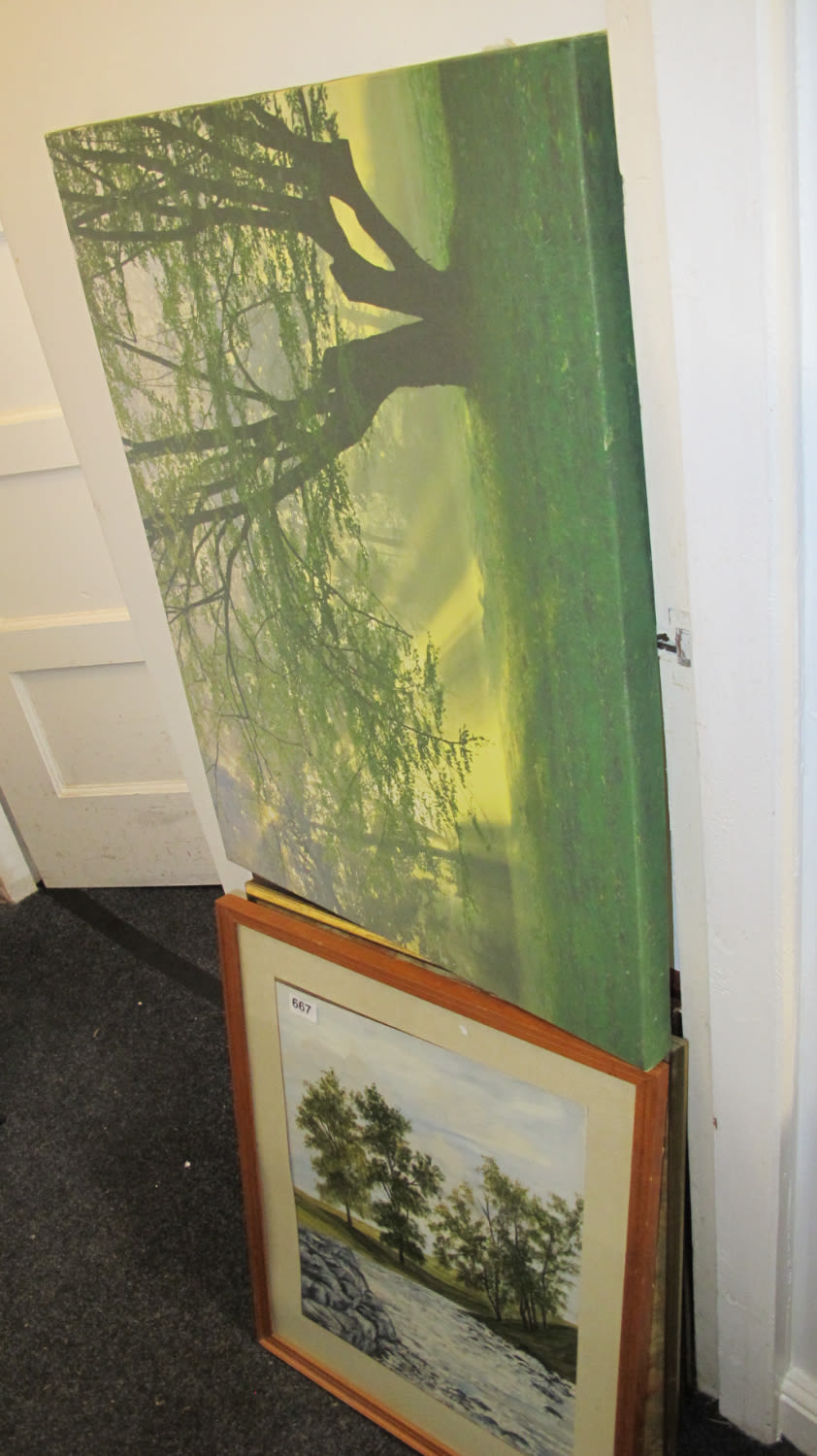 Lot 667: A quantity of pictures