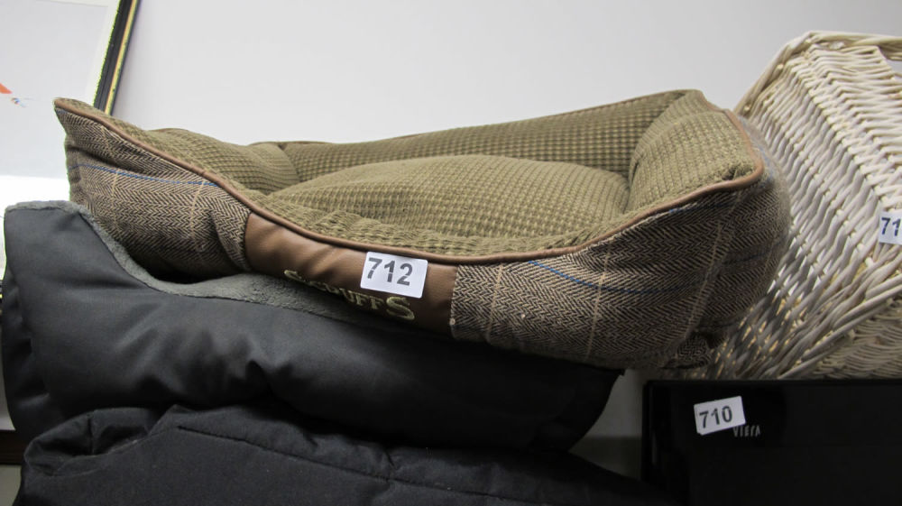 Lot 712: Dog beds