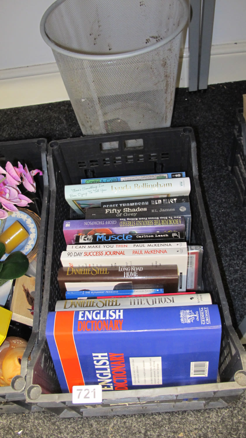 Lot 721: A box of books