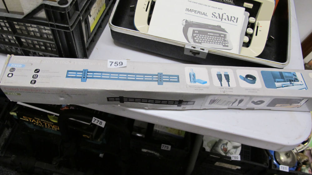 Lot 759: Wall mounting TV bracket