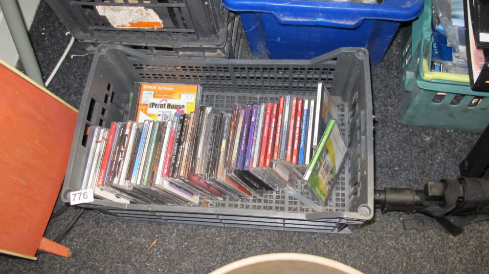 Lot 776: A quantity of CD's