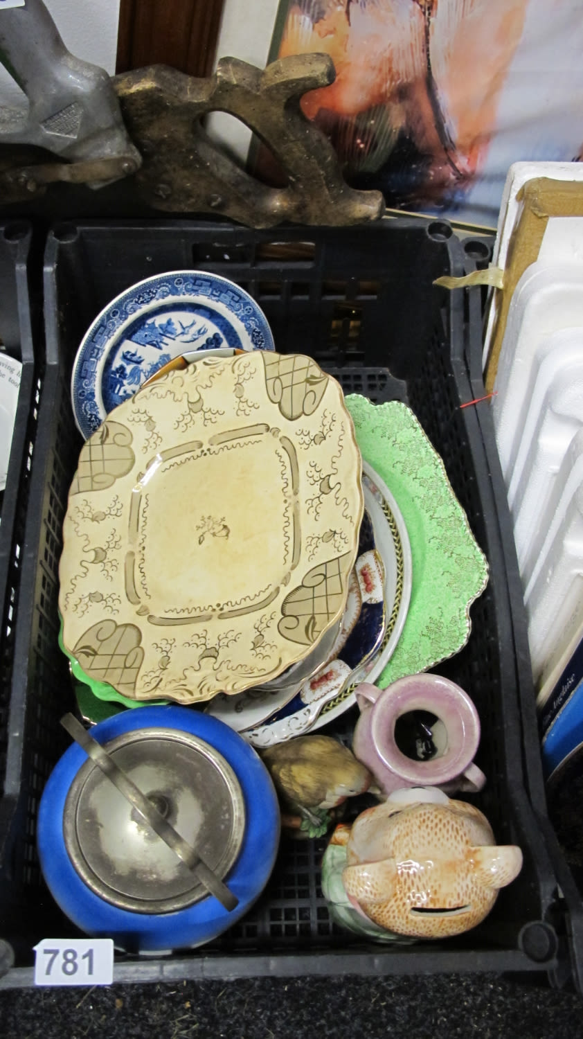 Lot 781: Misc. Vintage ceramics