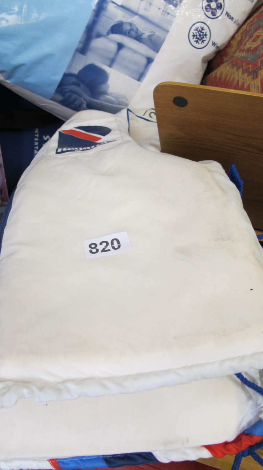 Lot 820: Regatta bags