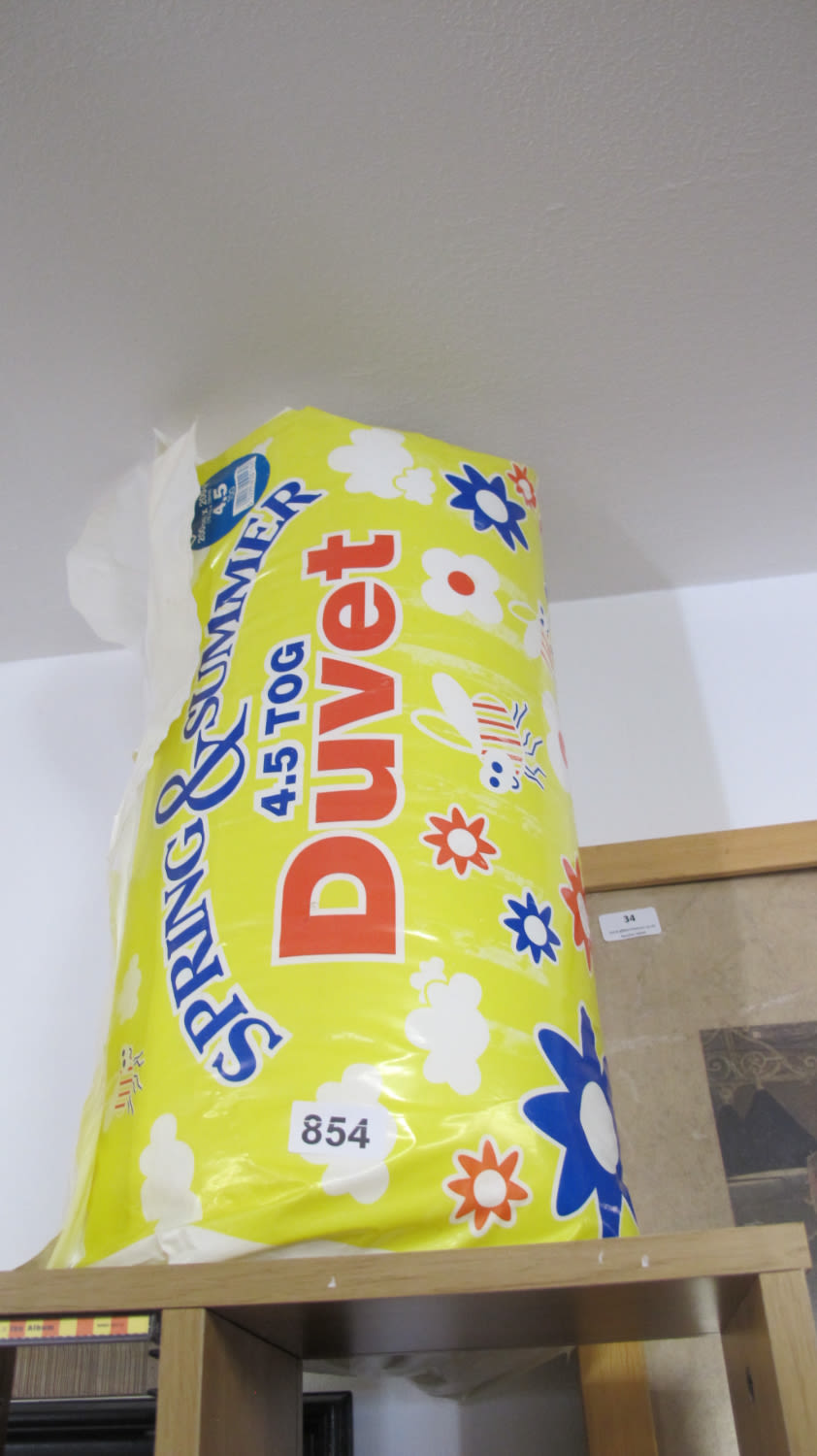 Lot 854: 4.5 TOG Summer duvet
