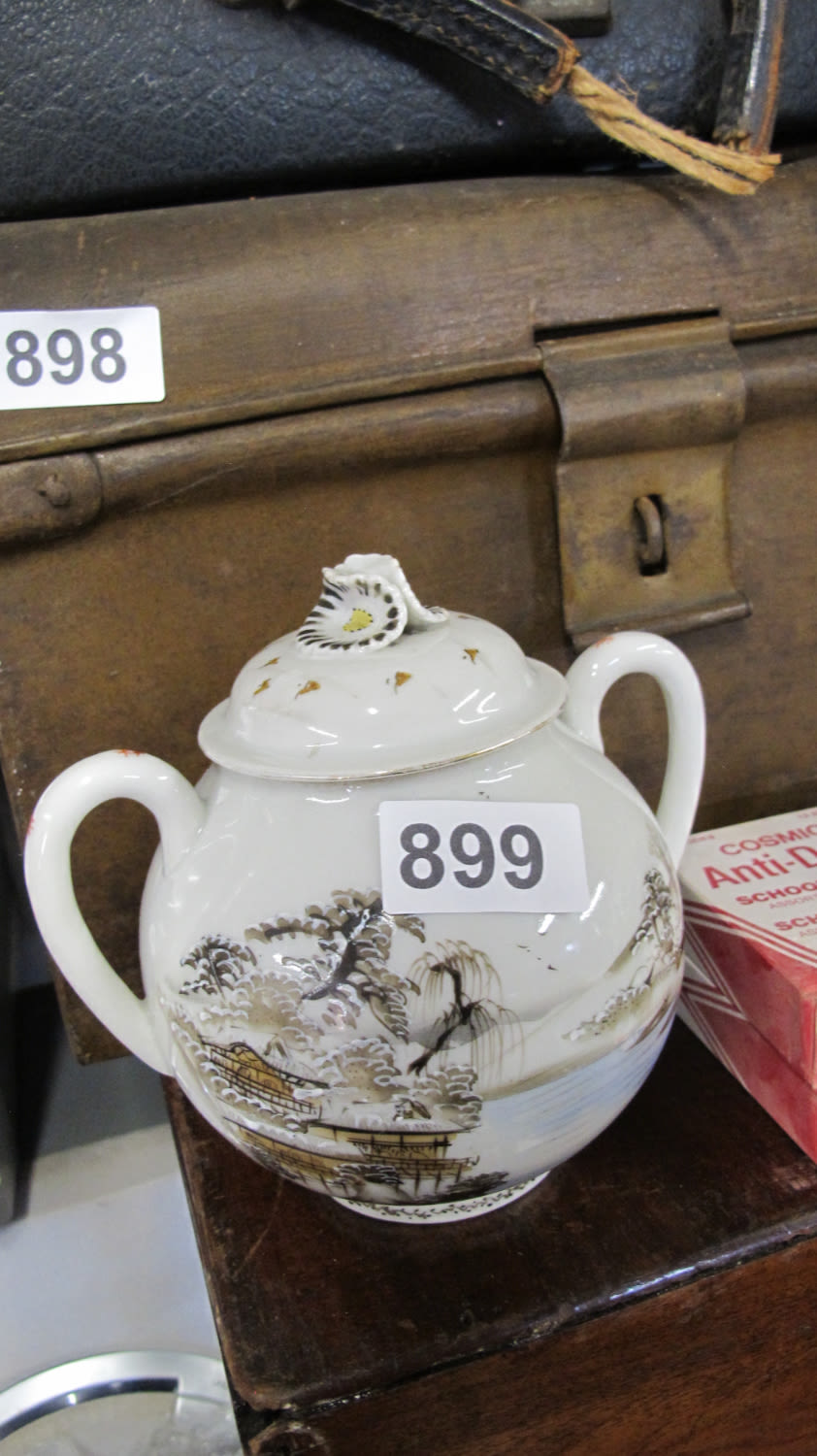 Lot 899: Japanese hand painted ceramic tea caddy