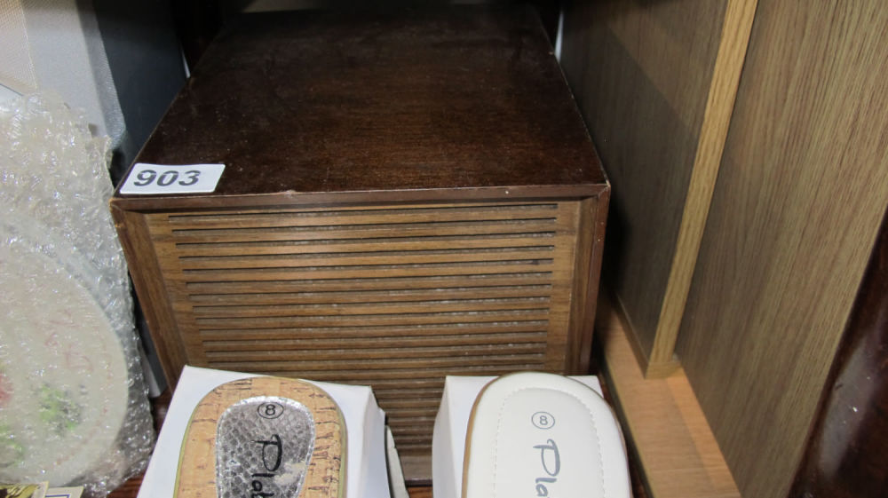 Lot 903: Vintage wood cased mono-speaker