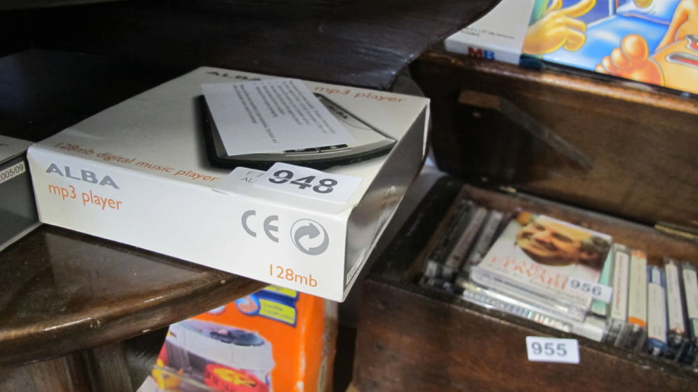 Lot 948: Alba MP3 player