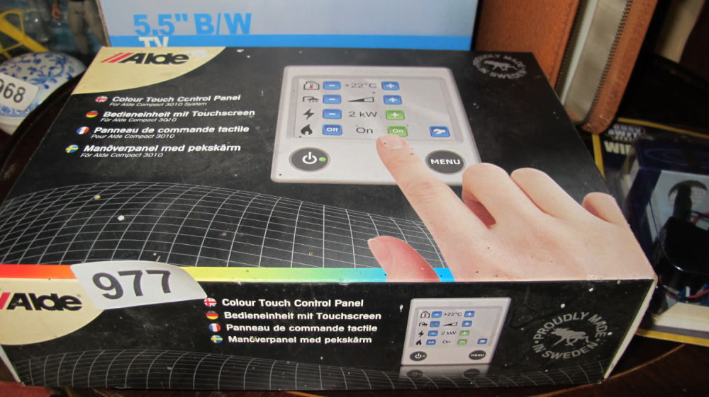 Lot 977: Alde colour touch control panel