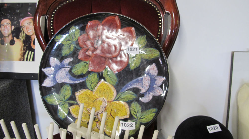 Lot 1021: beautiful large floral platter serving plate made in...