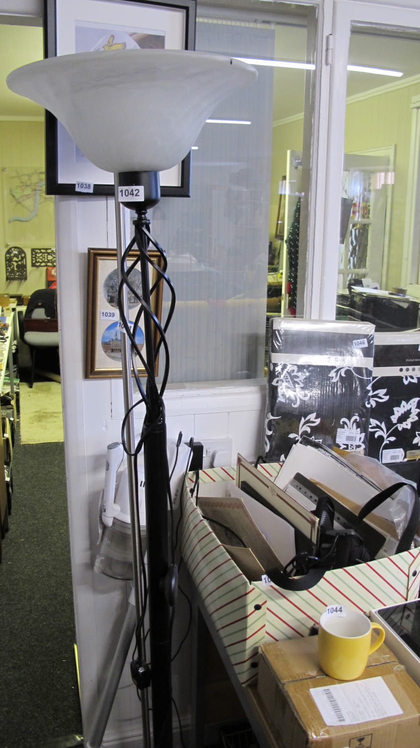 Lot 1042: large ornate standing lamp