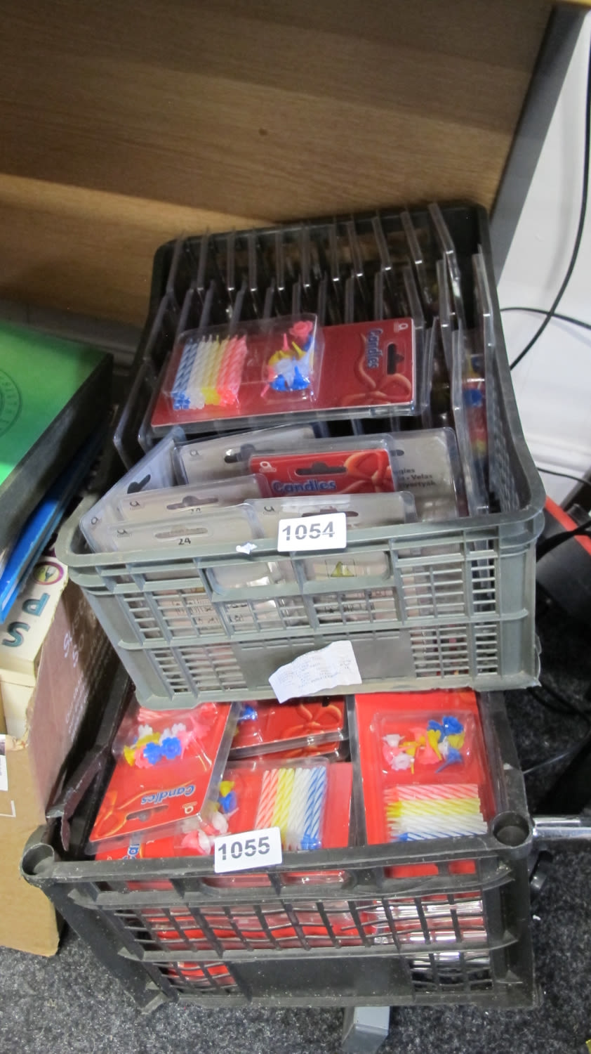 Lot 1055: job lot of birthday candles