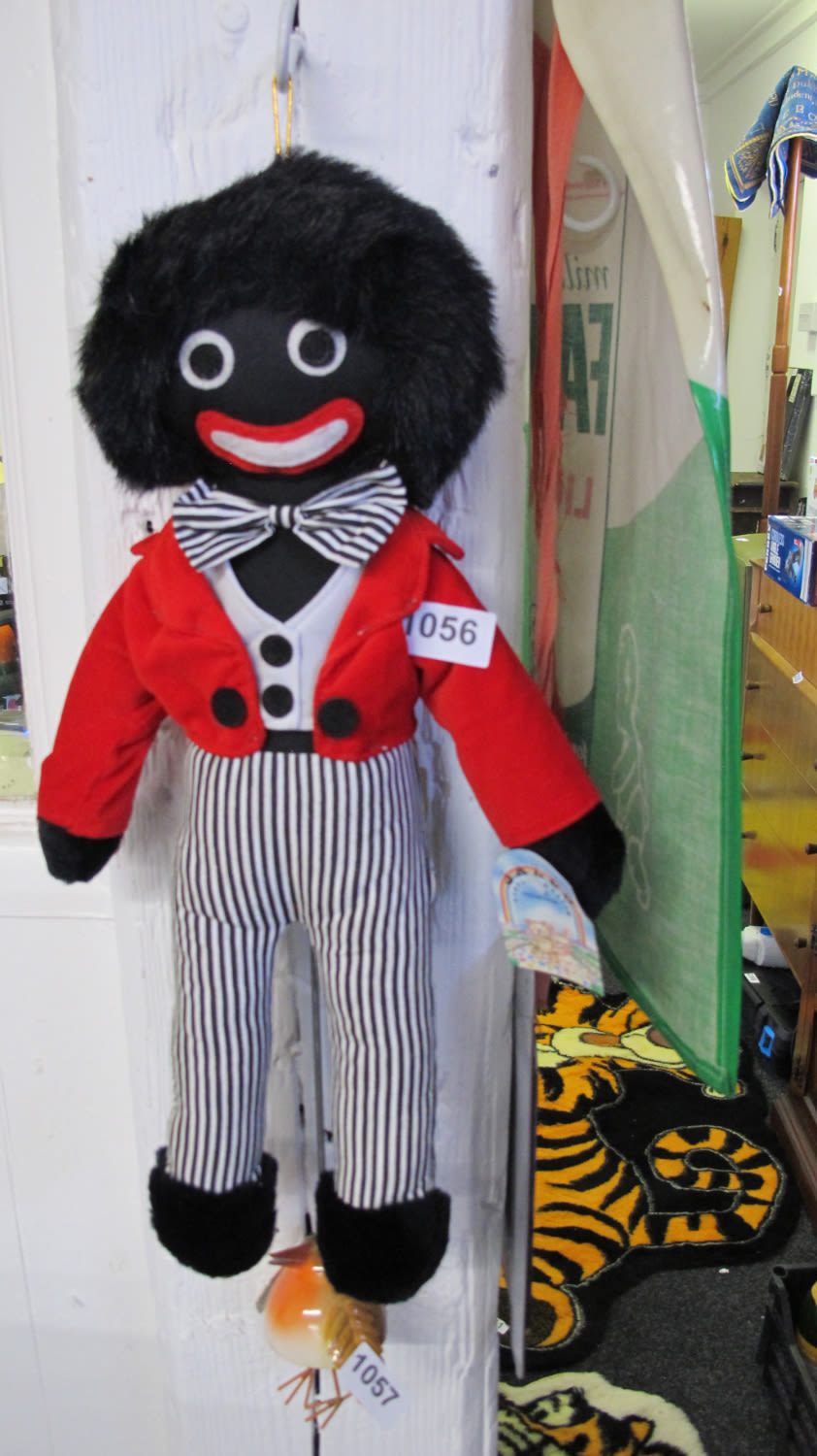 Lot 1056: Robinsons jam cuddly toy
