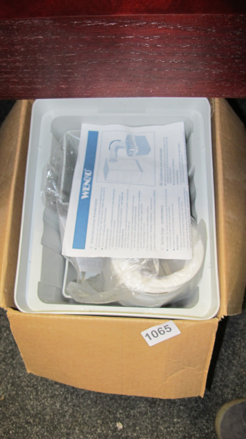 Lot 1065: tumble dryer extraction kit