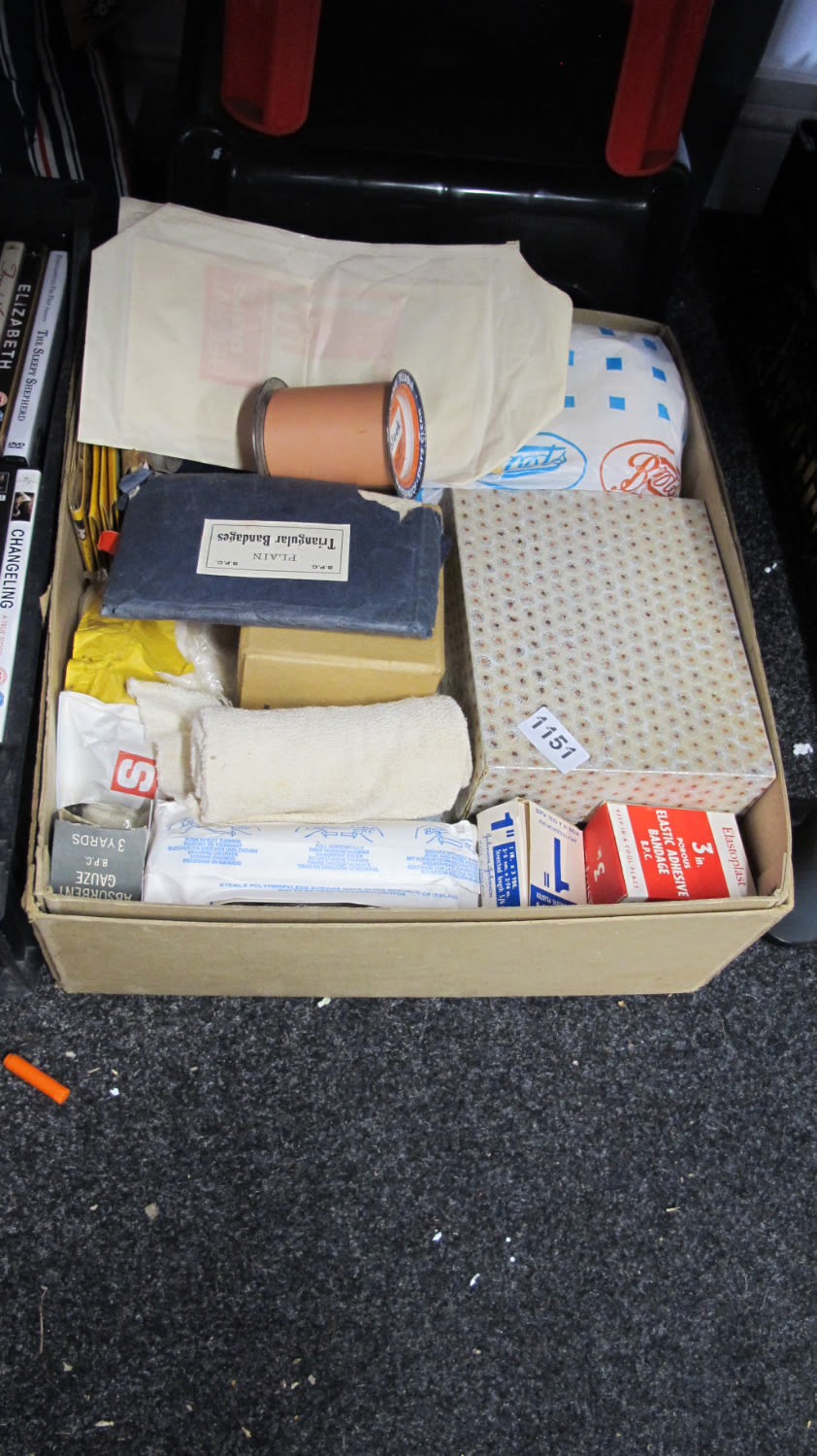 Lot 1151: Box of misc.