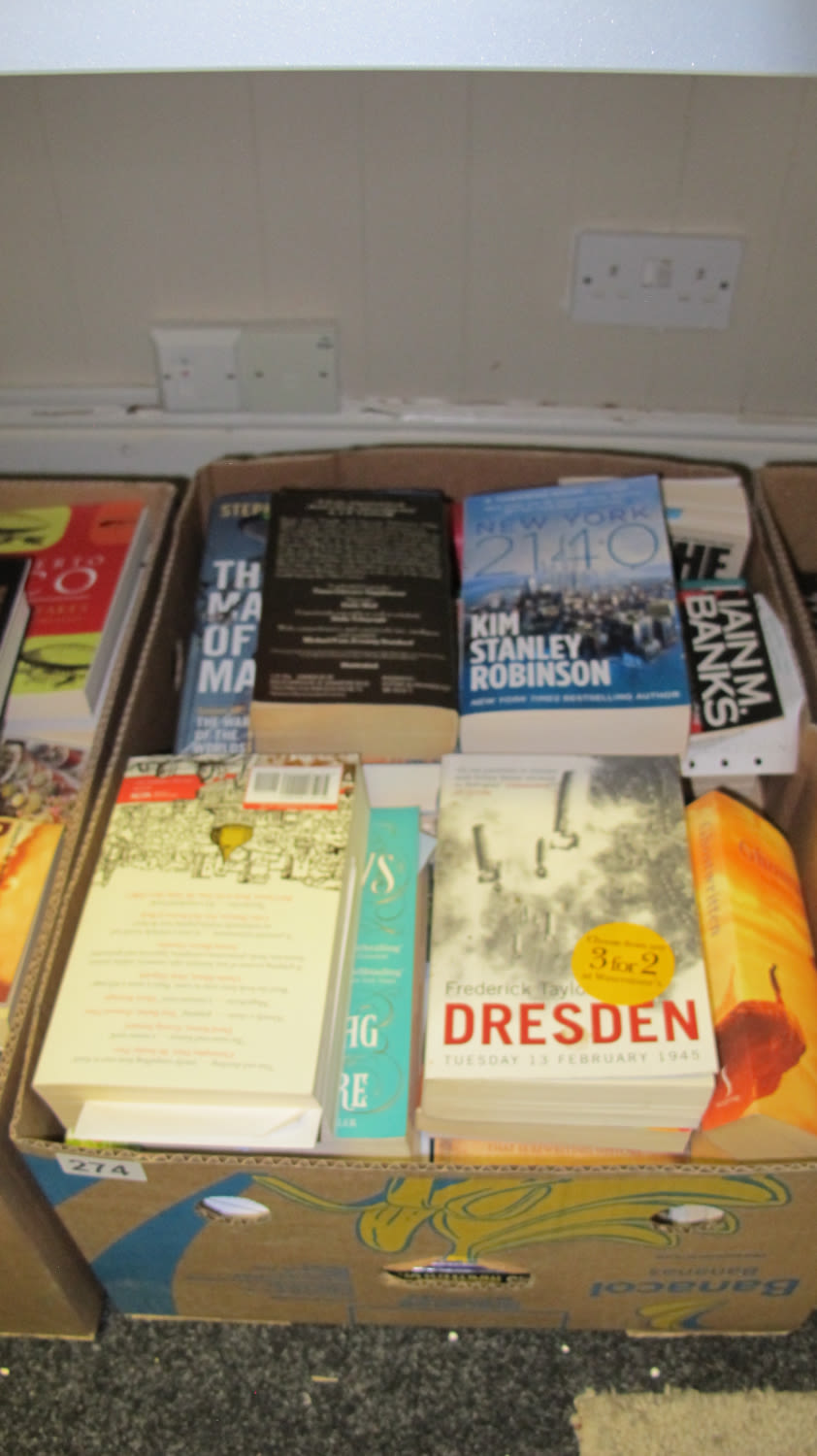 Lot 274: Box of books