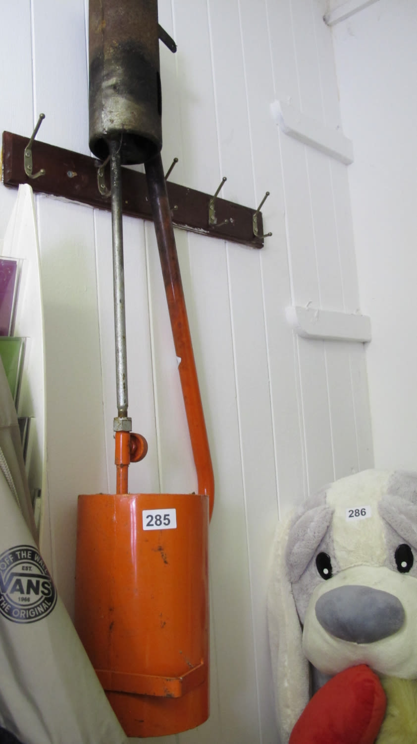 Lot 285: Flame thrower