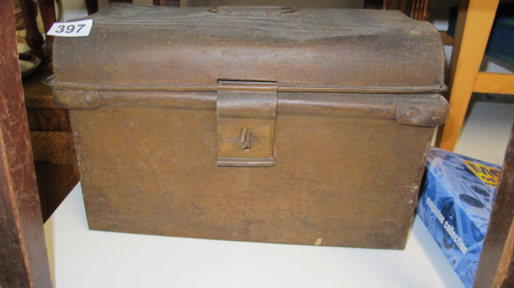 Lot 397: Vintage metal deed box