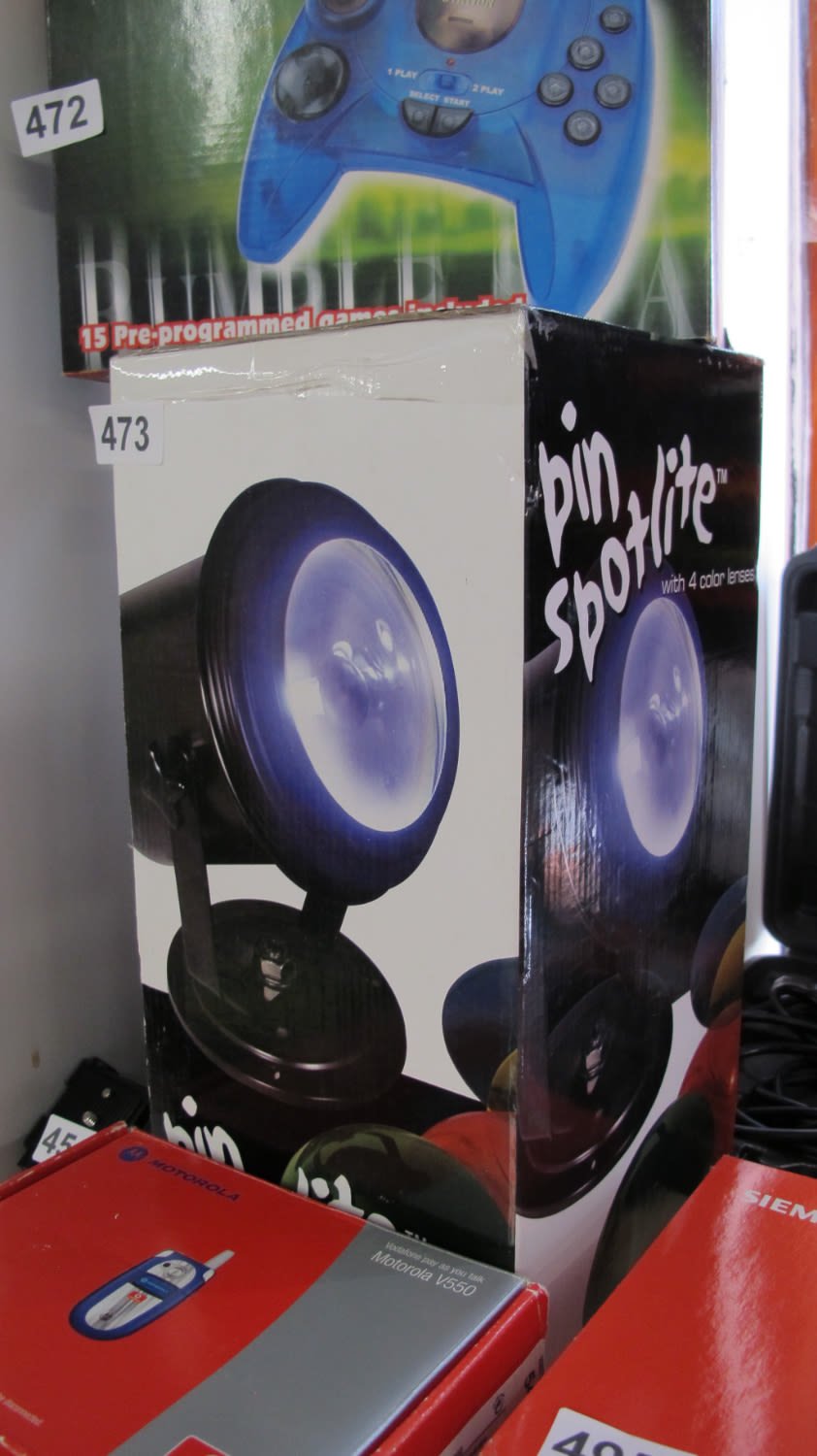 Lot 473: Brand new old stock pin spot light