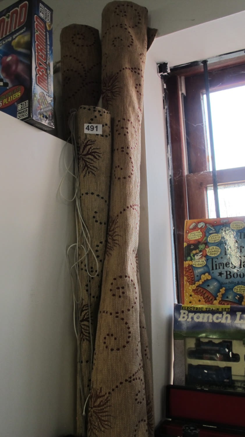 Lot 491: Blinds or curtains?