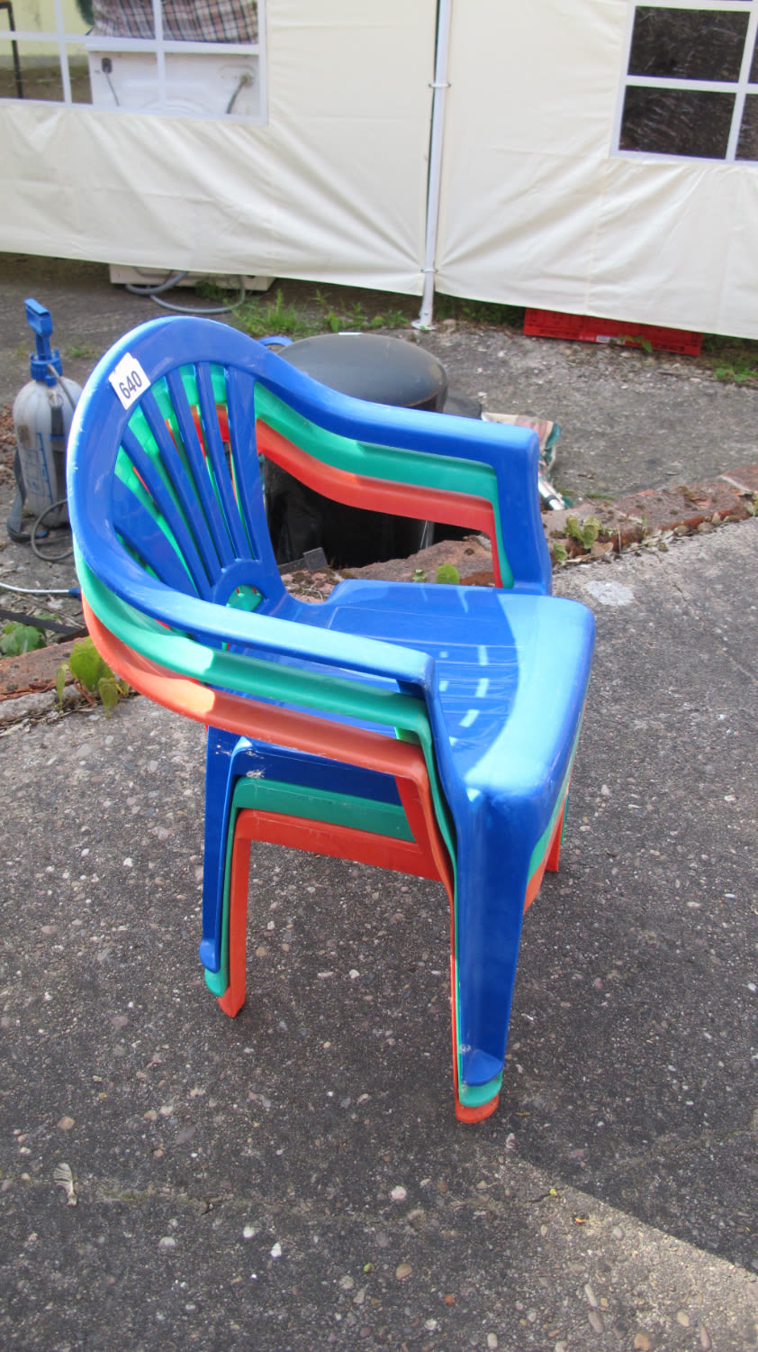 Lot 640: 3 kids plastic garden chairs 