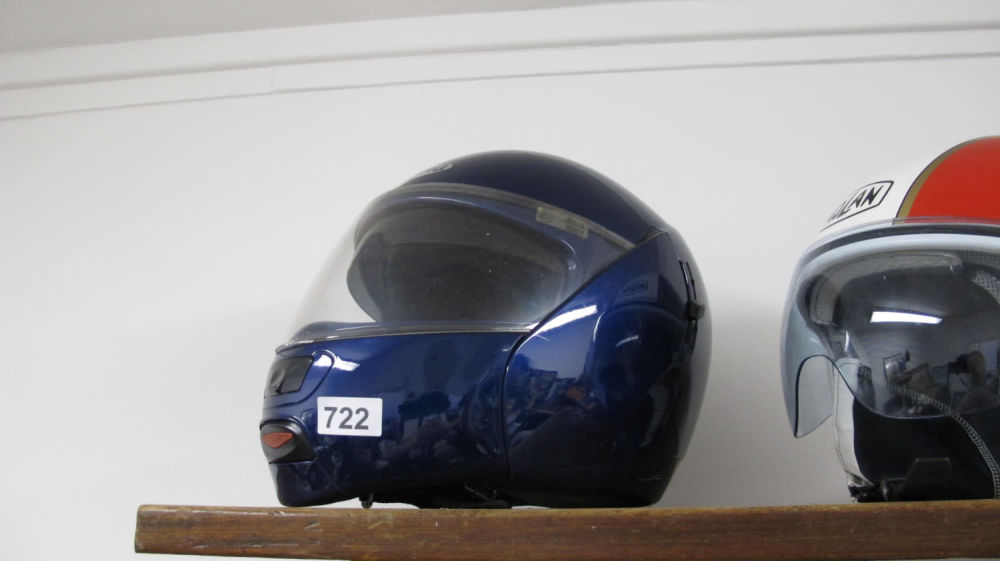Lot 722: Crash helmet