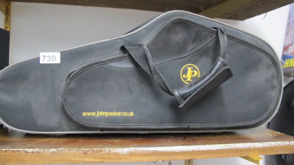 Lot 730: Instrument case