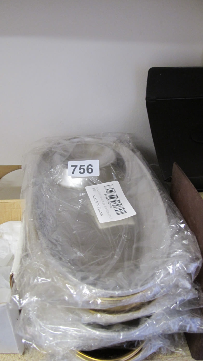 Lot 756: Sushi trays