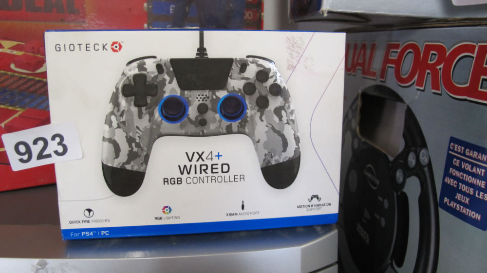 Lot 923: Video game controller