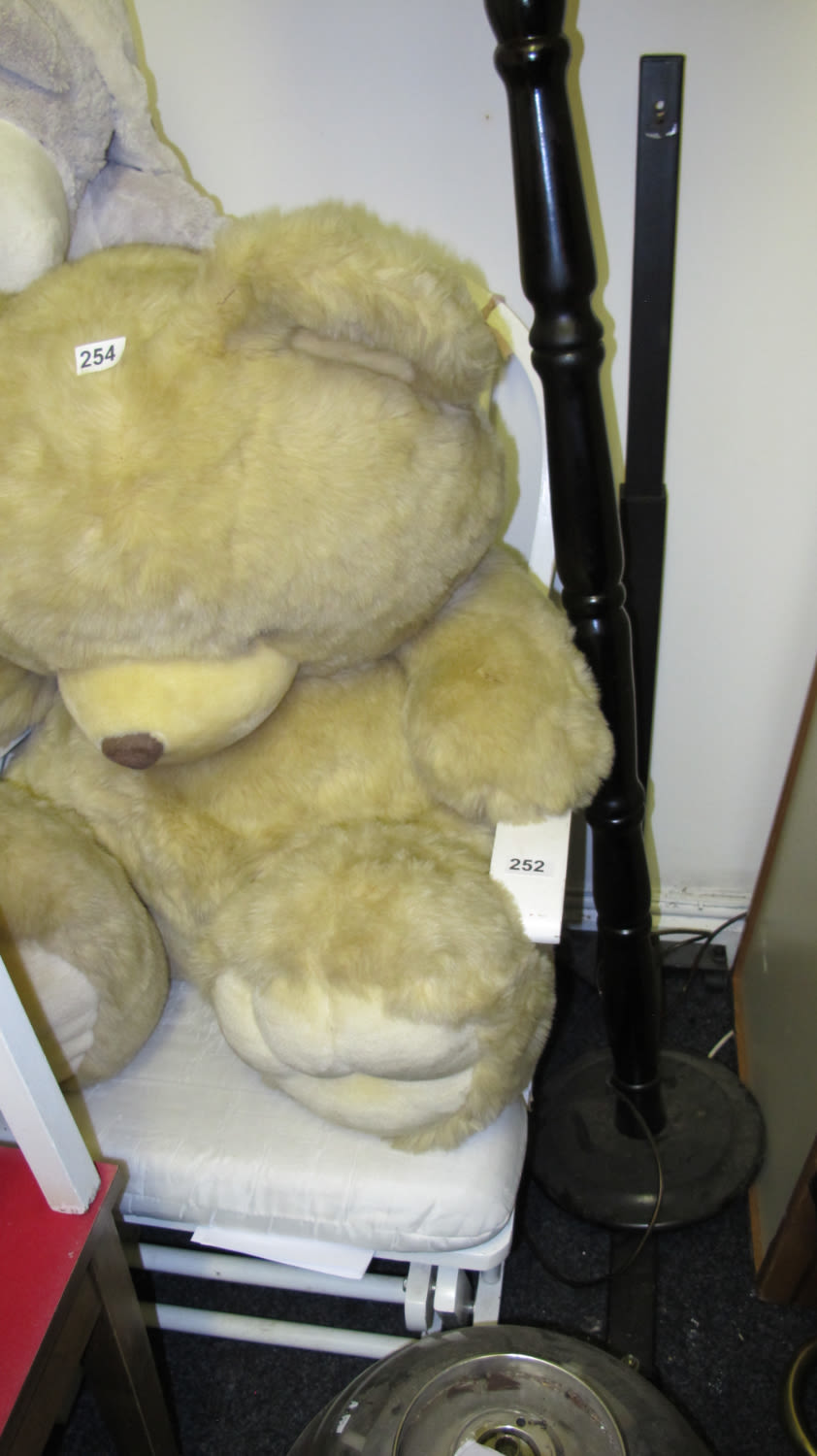 Lot 252: Rocking nursing chair