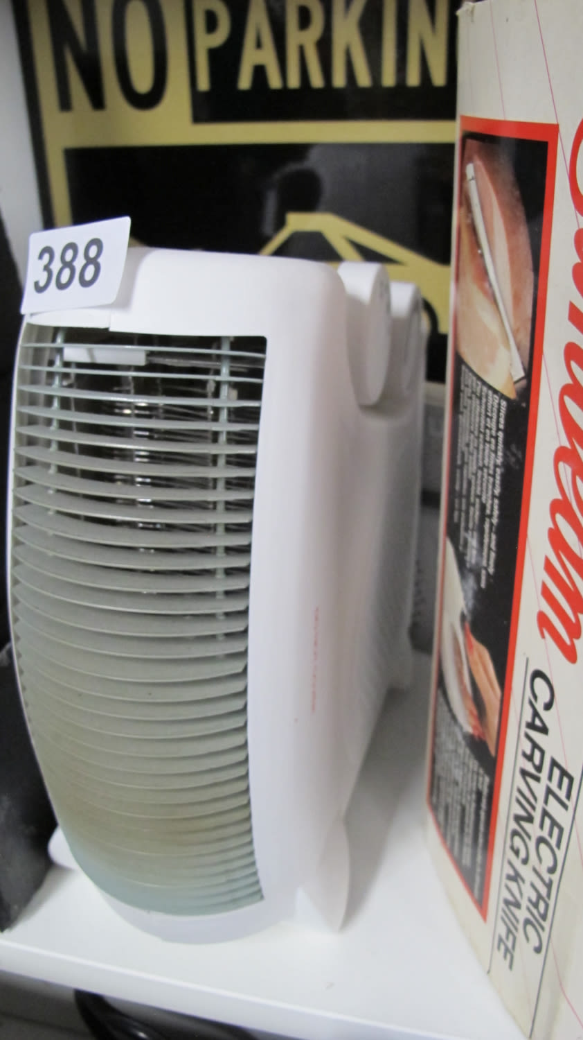 Lot 388: Small fan heater