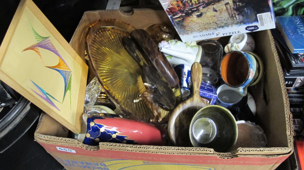 Lot 555: Box of misc